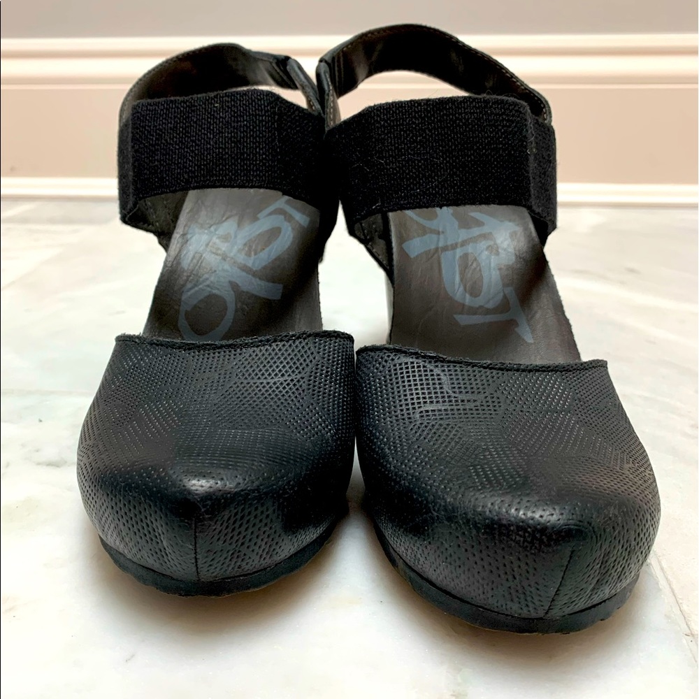 OTBT (Off The Beaten Track) Brand New